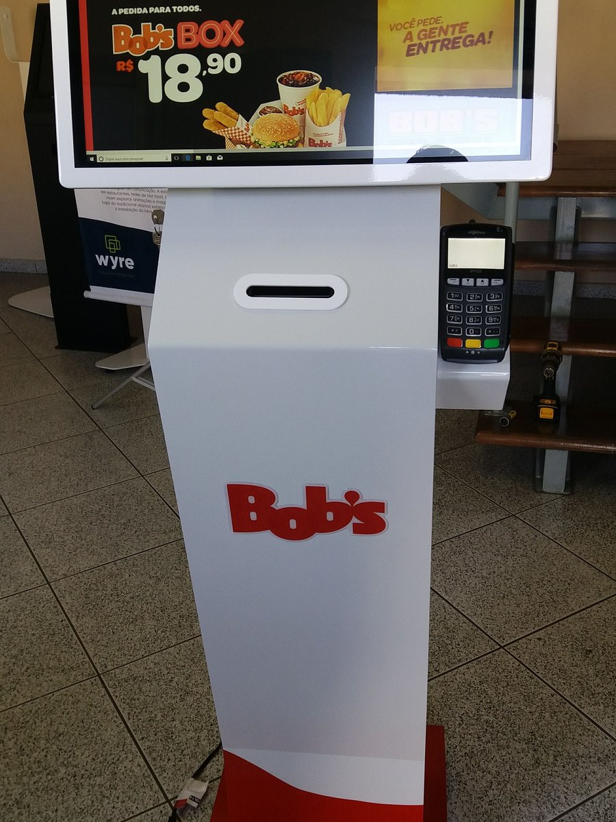 Totens de autoatendimento em rede de fast food